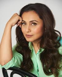 Rani Mukerjis Flawless Beauty Looks: The Mrs Chatterjee vs Norway Star  Aces Bright Lips, Winged Eyeliner And Nude Makeup - News18