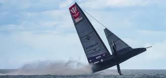It was first offered as the hundred guinea cup in 1851 for a race around the isle of wight. America S Cup Schwarzer Tag Fur American Magic Nach Kenterung Crew Unverletzt Segelreporter