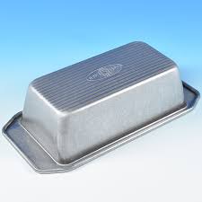Homemade quick breads, yeast breads and pound cakes will bake to perfection in this versatile loaf pan. Loaf Pan Usapan 1140lf 3 Abc