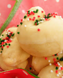 Here is a simple recipe for beginners with these delicious cookies: 12 Best Anise Cookie Ideas Anise Cookies Cookie Recipes Italian Cookies