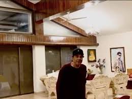 Here are some popular four bungalows hotels in mumbai that offer air conditioning do any four bungalows hotels in mumbai have laundry service? Veteran Actor Dharmendra Takes Us On A Tour Of His Beautiful House Filmfare Com