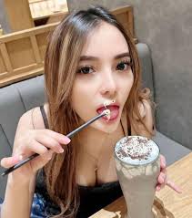 Samsung a55 5g ram 8/256 nominus mulus HP casan ORI samsung mahar 4,2 nego  TIPIS!! TT/BT langsung inbox ajah lokasi jakut