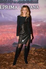 Listen to music from serena rossi like la mia occasione, oggi, per la prima volta & more. Parata Di Vip Nel Regno Dei Ghiacci Di Frozen Autieri Romanoff Arcuri Guarda Chi C Era Alla Prima Foto Tgcom24