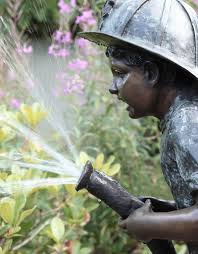 florian feuerwehrjunge wasserspeier bronze wasserspeier feuerwehr feuerwehr geschenke
