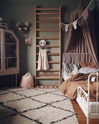 45 Sweet Vintage Bedroom Ideas To Make Full Happy Childhood Kolega Space Childrens Bedrooms Bedroom Vintage Childrens Room Decor