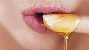 Jika anda telaten dan ulet, bibir merah alami akan anda dapatkan. Cara Memerahkan Bibir Yang Praktis Dan Sempurna Keepo Me Line Today