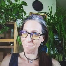 What perennial plants can I use for privacy and pollinators in White  Mountains, AZ?