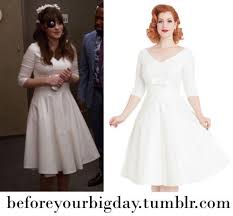 Jess Zooey Deschanel S Short Wedding Dress From New Girl Short Wedding Dress New Girl Outfits Dresses