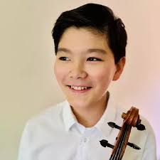 Ace Avery's Instagram, Twitter & Facebook