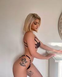 Priyanka Ares Leaked Foto 01 - ColorMusic