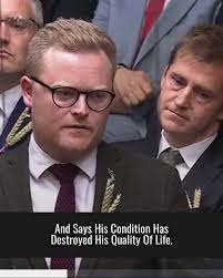 Anna Hornik @weareartuk is a contemporary visionary artist who works with  various media. Her mission is to create art that elevates humanity, using  her platform to raise awareness of difficult social issues