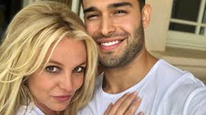Sam is of asian ethnicity and holds. Sam Asghari Finally Calls Out Britney Spears S Father Daily Times