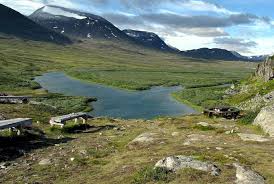 Kungsleden north is a day to day hiking guide covering the northern 180km of sweden's kungsleden trail from abisko to kvikkjokk, including the popular northern loop of abisko to nikkaluokta. Kungsleden Walking The King S Trail In Sweden Routes North