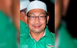 Jarak dari rumah ke sekolah sejauh 2 kilometer namun kedudukan rumah yang agak jauh ke dalam menyukarkannya untuk ke. 4 Menteri Kanan Ganti Tpm