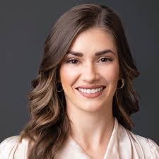 Allyson Dunn's Instagram, Twitter & Facebook