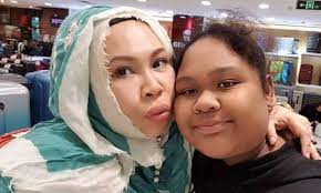 Penyanyi :dato seri vida lagu : Bilik Anak Dato Vida Mewah Kalah Hotel 5 Bintang