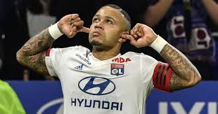 Sylvio mendes campos júnior (born 12 april 1974), commonly known as sylvinho (sometimes alternatively spelled silvinho), is a brazilian football manager and former player who played as a left. Depay S Return Would Give Lyon Advantage Against Juventus Sylvinho