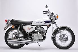 Jual beli motor bekas motor kawasaki murah, dan cari motor kawasaki di olx. Belum Banyak Yang Tahu Ini Dia Motor Produksi Massal Pertama Yang Pakai Cdi Gridoto Com