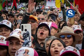 🔴#ATENCION #COLOMBIA Multitudinario respaldo de Nariño a campaña de Iván  Cepeda Con plaza pública llena de cientos de personas fue recibido el  candidato presidencial Iván Cepeda en la ciudad de Nariño. El