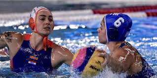 ''για την ελλάδα μας ρε.γαμώτο.''! E8nikh Polo Gynaikwn Htta Apo Thn Ollandia Kai Apokleismos Apo Toys Olympiakoys Me Pshla To Kefali Spor Iefimerida Gr
