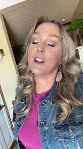 Amanda Baumann's Instagram, Twitter & Facebook