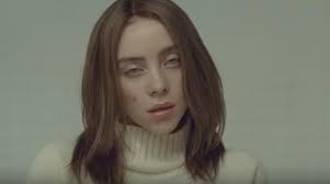 This is not an official video. Fans Are Praising Billie Eilish S Hair After She Debuts Natural Color