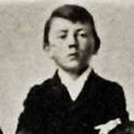 Hitler entwickelte eine rassenideologie, die millionen von juden, sinti und roma u.a. Das Hass Phanomen Adolf Hitler Eine Biografie Meinstein Ch