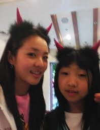 Predebut Dara & Minzy (this goes to show how young Dara looks) : r/2NE1