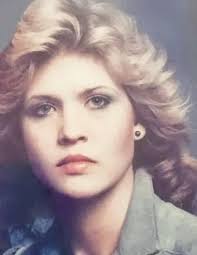 Dianna Rogers's Instagram, Twitter & Facebook