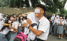 Gambar mewarnai islami anak tk dan sd terbaru 2019 marimewarnai com masjid untuk mewarnai nu. Foto Foto Anak Sma Berjilbab Dipeluk Cowok Dan Anak Sd Disuapi Anak Smp Tribun Timur