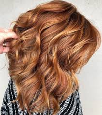 Blonde is looking attractive for girls with cool skin tones especially when you know the right shade of blonde to wear. Haben Sie Alle Augen Auf Sie Mit Einer Dieser Schicken Ideen Fur Rotbraunes Haar Die 50 Kastanien In 2020 Hair Color Auburn Light Auburn Hair Color Auburn Blonde Hair