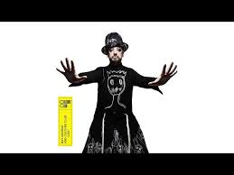 In den späten 70ern ist er regelmäßiger gast in. Boy George Ganz Privat Mein Postbote Erkennt Mich Nicht
