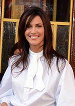 À son bord, une jeune femme détient les papiers de fanny, mais elle n'est pas fanny. Personnages De Section De Recherches Wikipedia