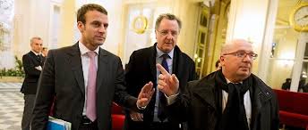 Macron giflã© dans la drã´me: Macron La Tete A Claques De La Gauche Le Point