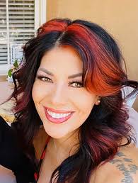 Stephanie Candelaria's Instagram, Twitter & Facebook