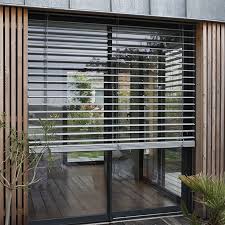 Brise Soleil Orientable A Lacettes Franciaflex Brise Soleil Stores Exterieurs Store Exterieur Fenetre