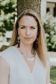 Kristin Dorsey's Instagram, Twitter & Facebook