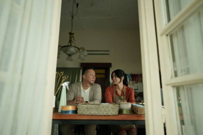 Perjalanan cinta sang penulis di "Jatuh Cinta Seperti Di Film-Film" -  ANTARA News