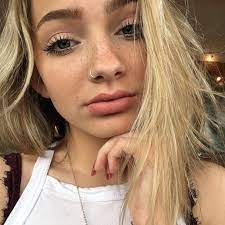 stunner 333 hannahroseblair gesichtspiercings nasenpiercing piercing frau
