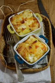 Mini Cocottes De Gratin De Pomme De Terre A La Tomme Recette Recette Gratin Pomme De Terre Gratin De Pommes Recettes De Cuisine