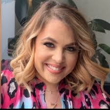 Bethany Bott's Instagram, Twitter & Facebook