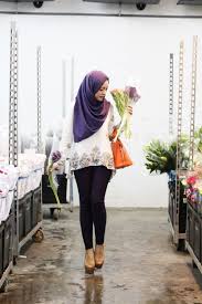 Not only is she famous for being the woman behind fashion valet, she is also famous for blogs and instagram. The Pure Life Street Hijab Fashion Hijab Fashion Fashion