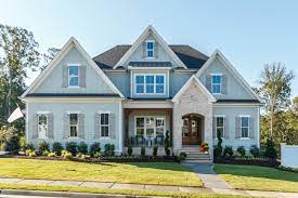 The Chippy Chic Built By Homes By Dickerson Dream House Exterior Traditional Home Exteriors Craftsman House