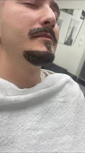 Aron's Frisör & Barber