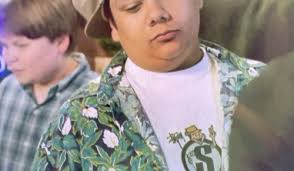 Vintage T-Shirts in the Movie Heavyweights