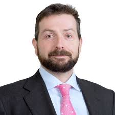 Really proud to have been named as an 'Associate to watch' in the Chambers  UK Debt capital markets category. Also for Freshfields to have been ranked  so highly too. Thanks Duncan Kellaway