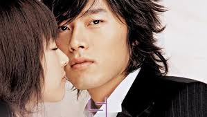 Penonton drama korea crash landing on you pasti terpesona dengan sosok hyun bin. Tak Cuma Drama Korea Ini 4 Film Hyun Bin Yang Romantis Banget