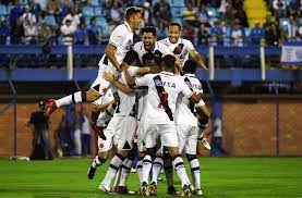 Aqui você aprende como assistir a cruzeiro x vasco da gama ao vivo, online e grátis. Enquete Quem Foi O Melhor Jogador Do Vasco Em 2017 Torcedores Noticias Sobre Futebol Games E Outros Esportes