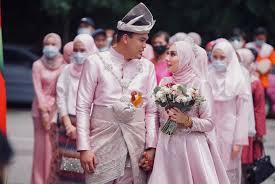 Semakin panas zarina anjoulie berang dan bagi amaran keras kepada bekas p a aliff syukri. Alhamdulillah Aku Dah Cerai Best Day Of My Life Zarina Anjoulie Buzzkini