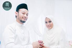 Katanya, puteri umno kecewa dan terkejut dengan keputusan. Yana Samsudin Fadzil Zahari Bergelar Suami Isteri Dengan Sekali Lafaz Hiburan Mstar